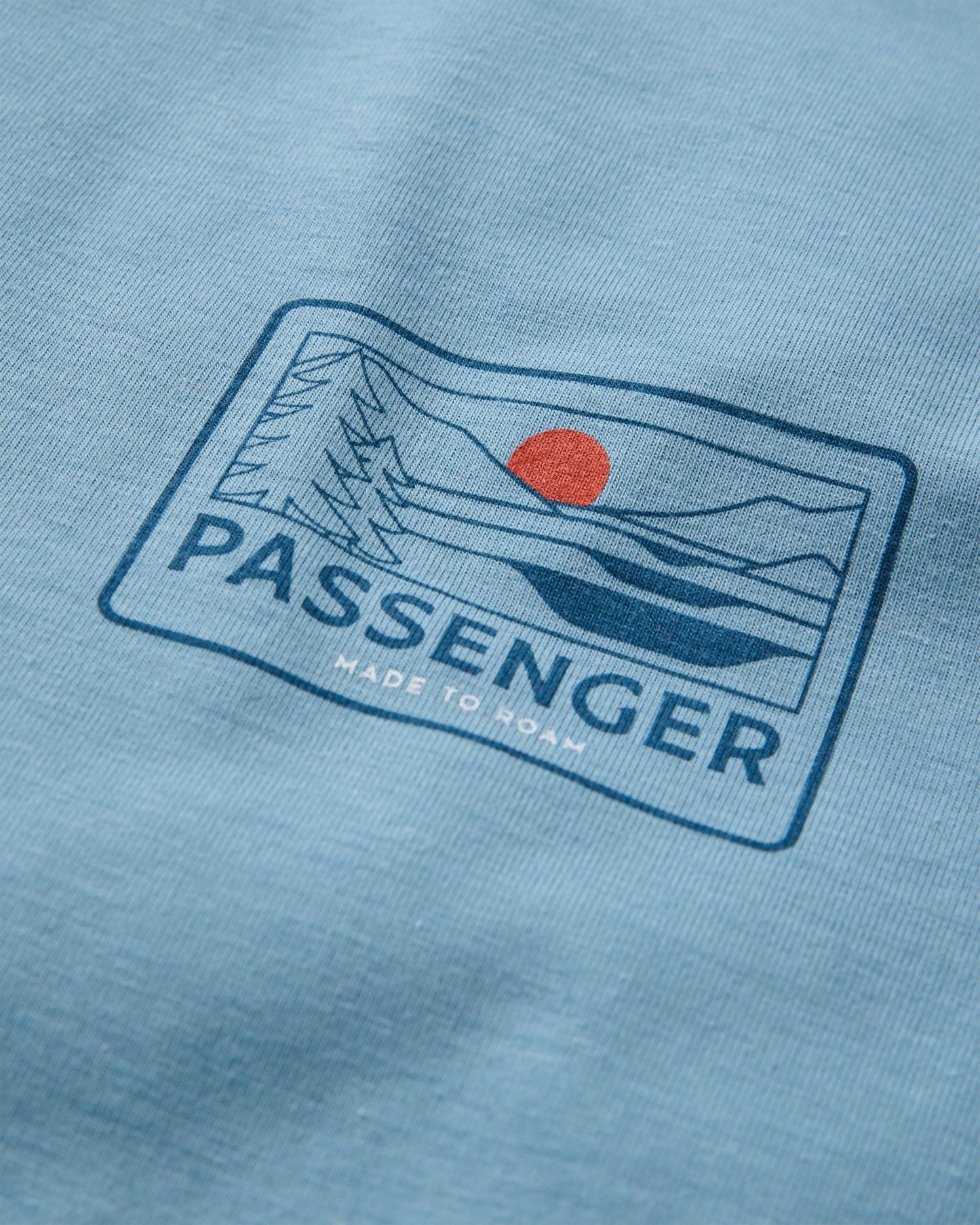 Roamscreen UPF50 LS T-Shirt - Faded Denim - Flatlay