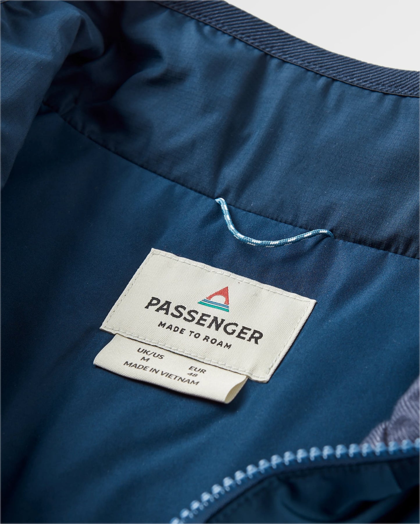 Daybreak Lightweight Recycled Thermore® Insulated Vest - Rich Navy/Dark Denim/Arctic - Flatlay