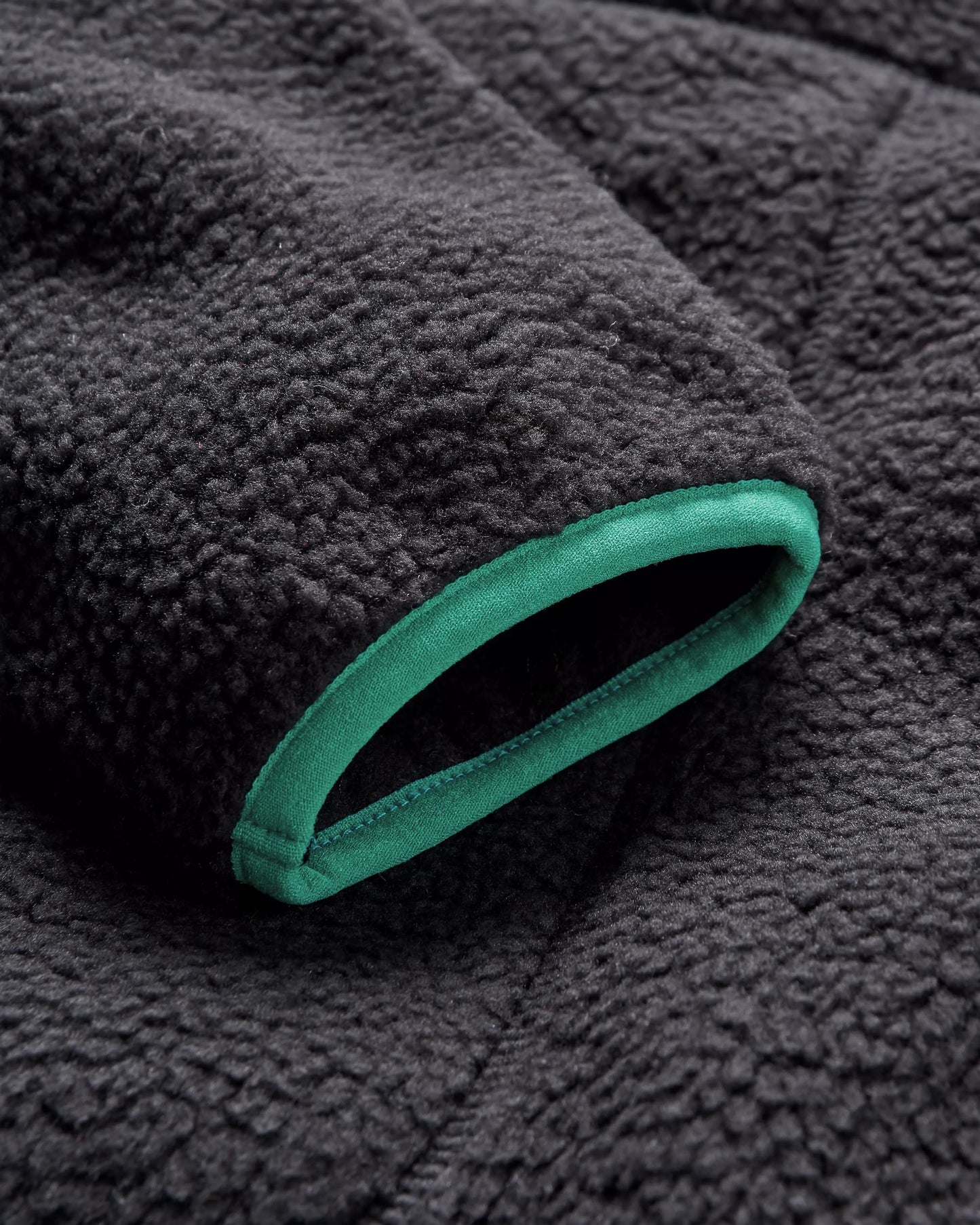 Maine 2.0 1/2 Zip Recycled Sherpa Fleece - Black - Flatlay