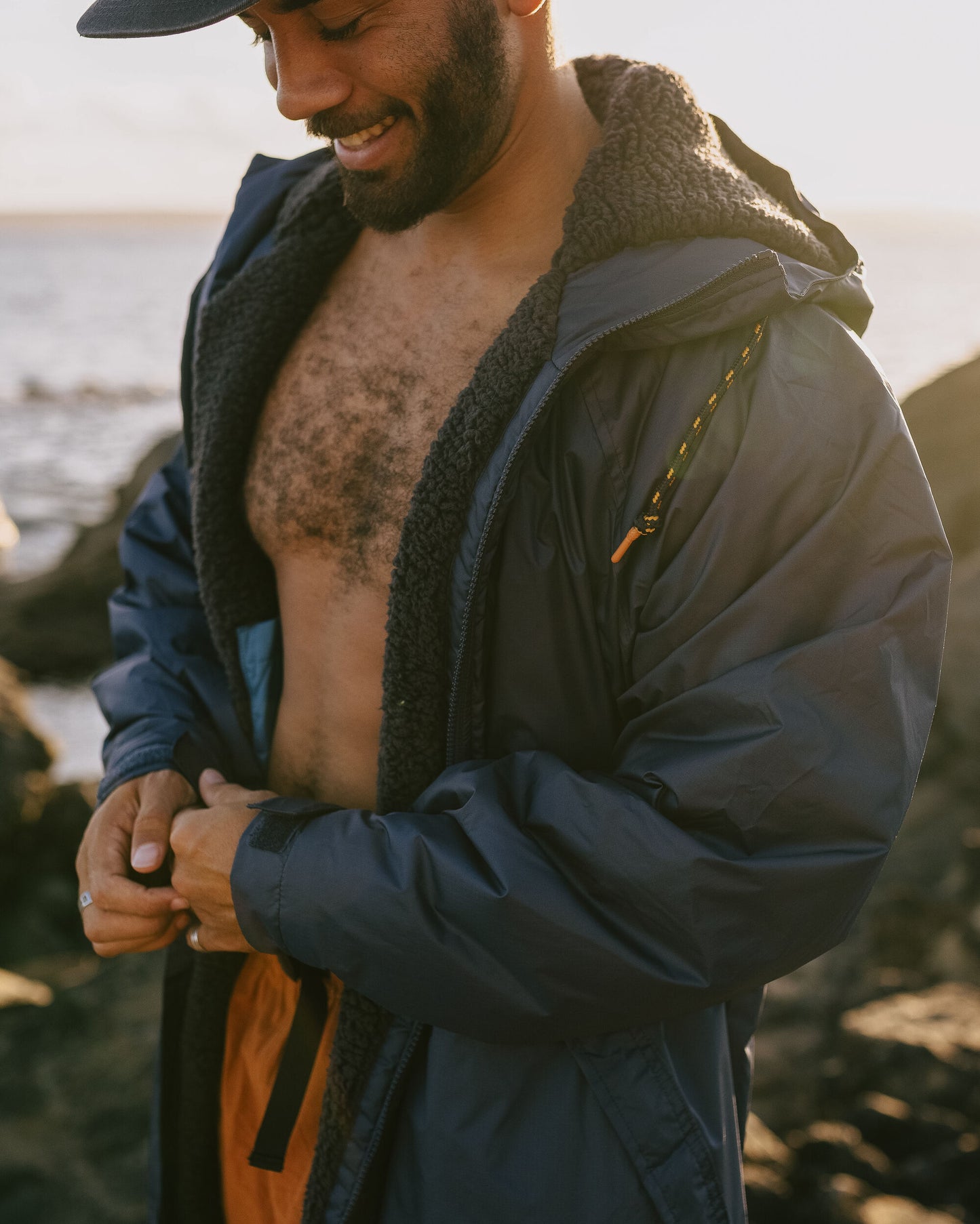 Male_Waves Recycled Sherpa Lined Changing Robe - Rich Navy