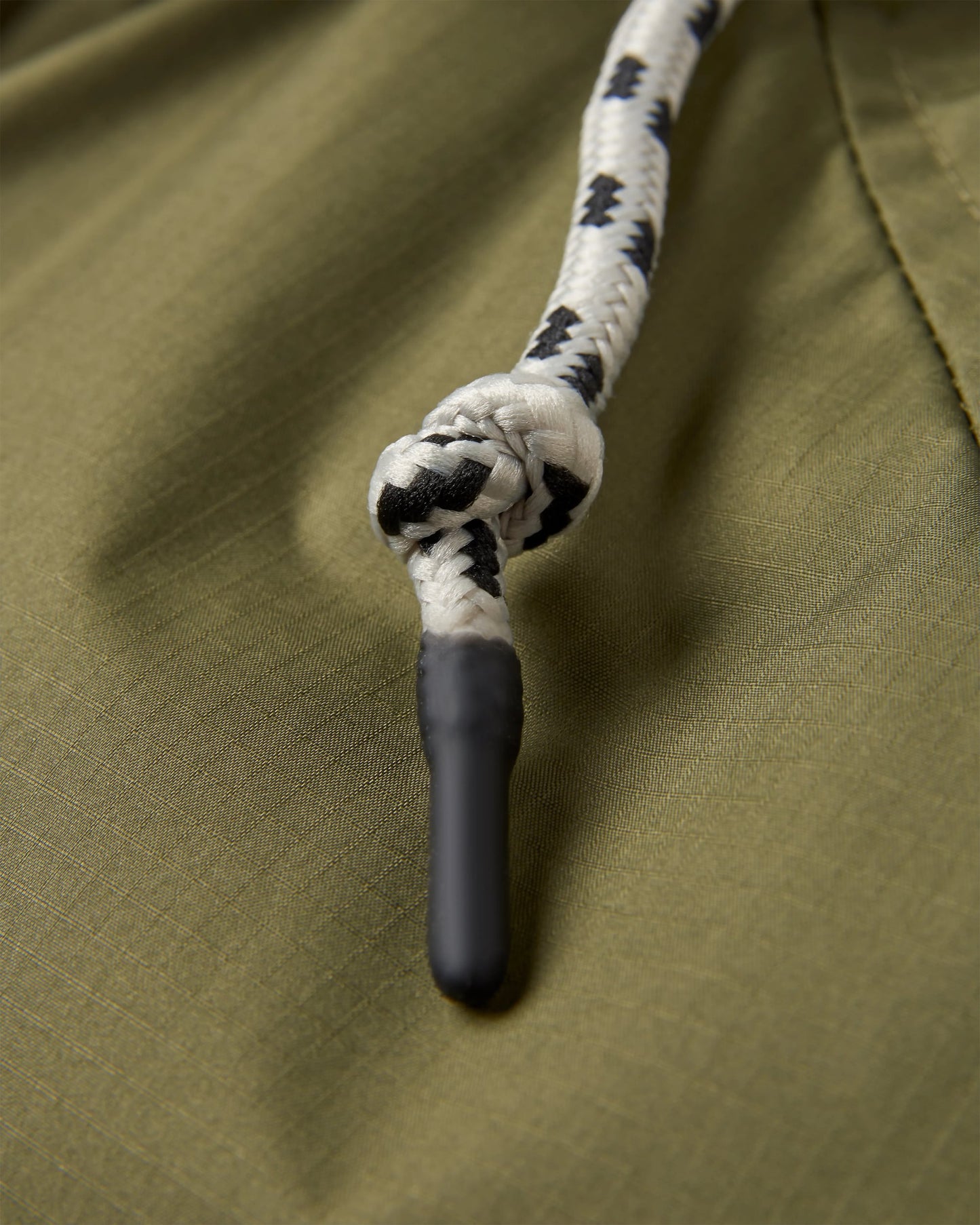Waves Recycled Sherpa Lined Changing Robe - Black/Khaki - Flatlay