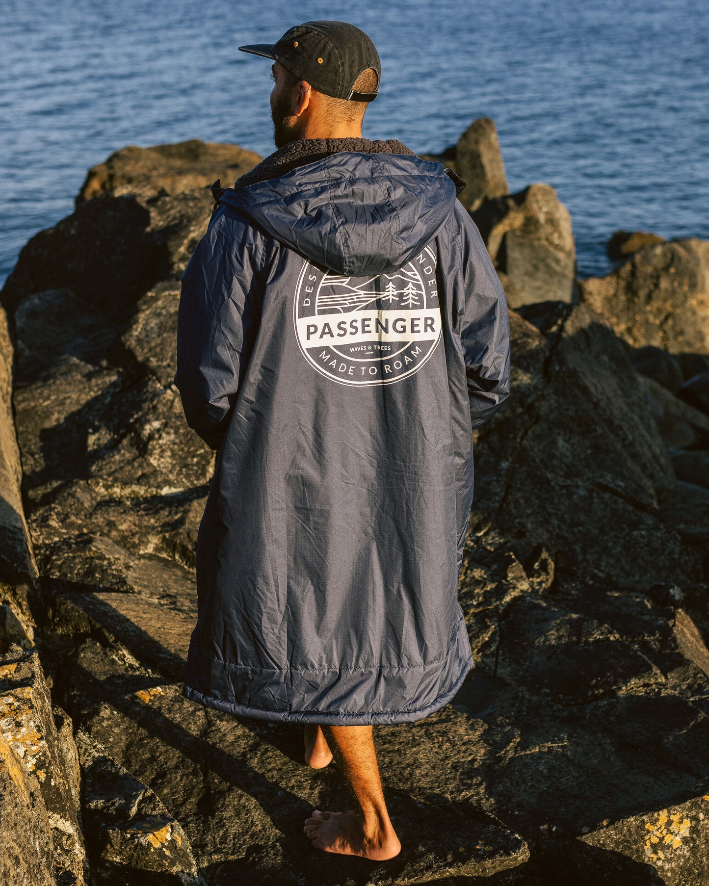 Male_Waves Recycled Sherpa Lined Changing Robe - Rich Navy