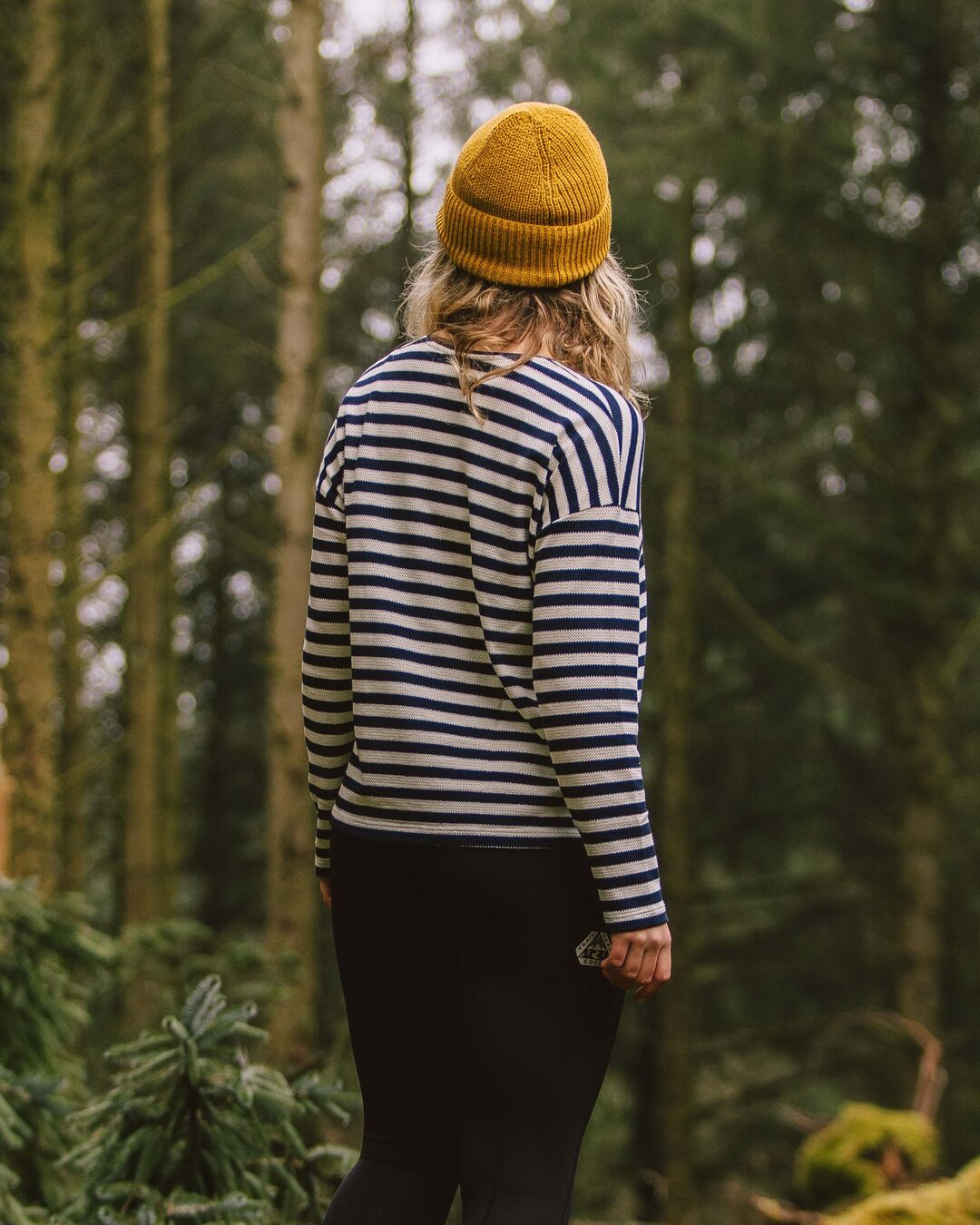 Panorama Striped LS T-Shirt - Deep Navy - Lifestyle