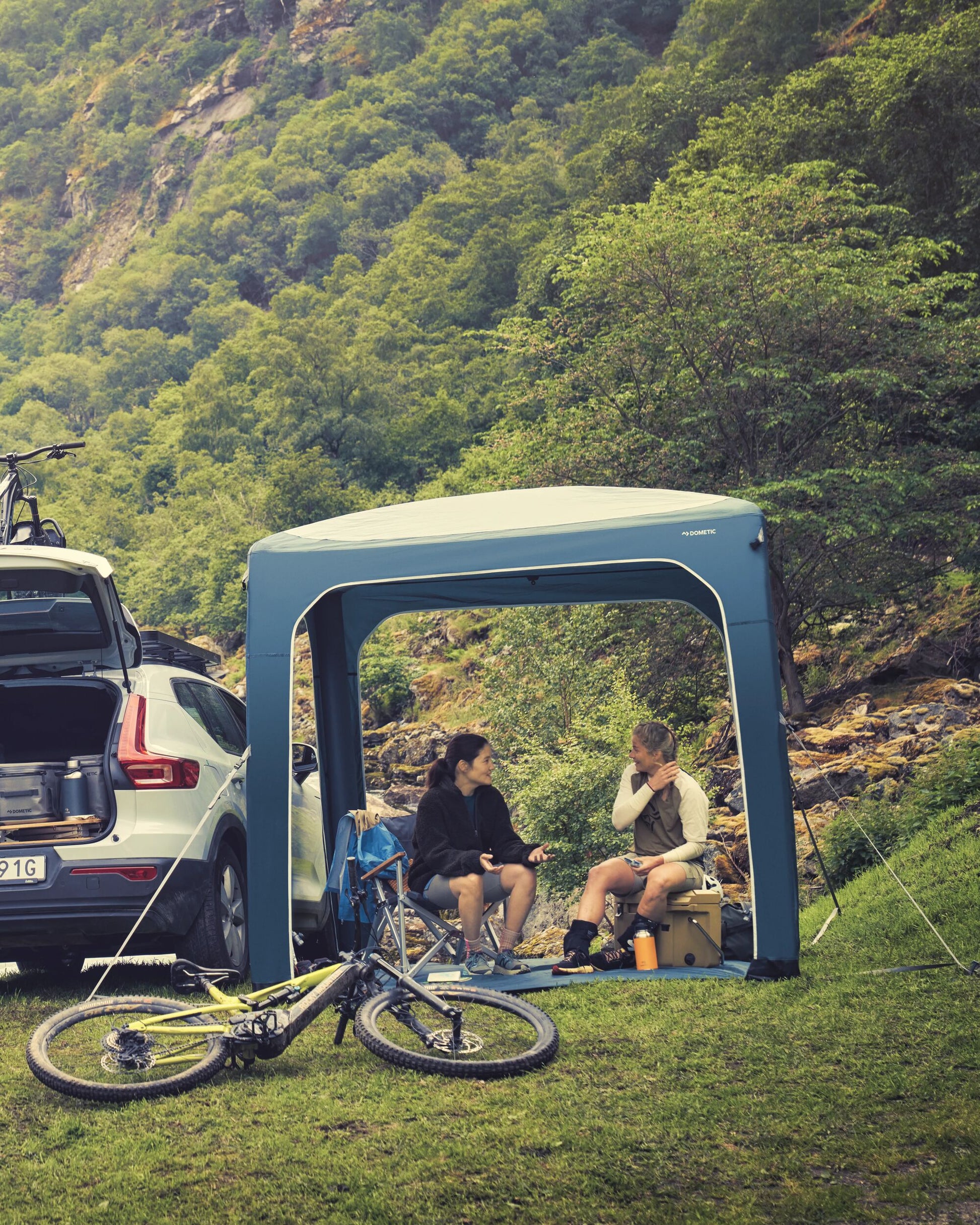 Dometic Hub 2.0 - Charcoal