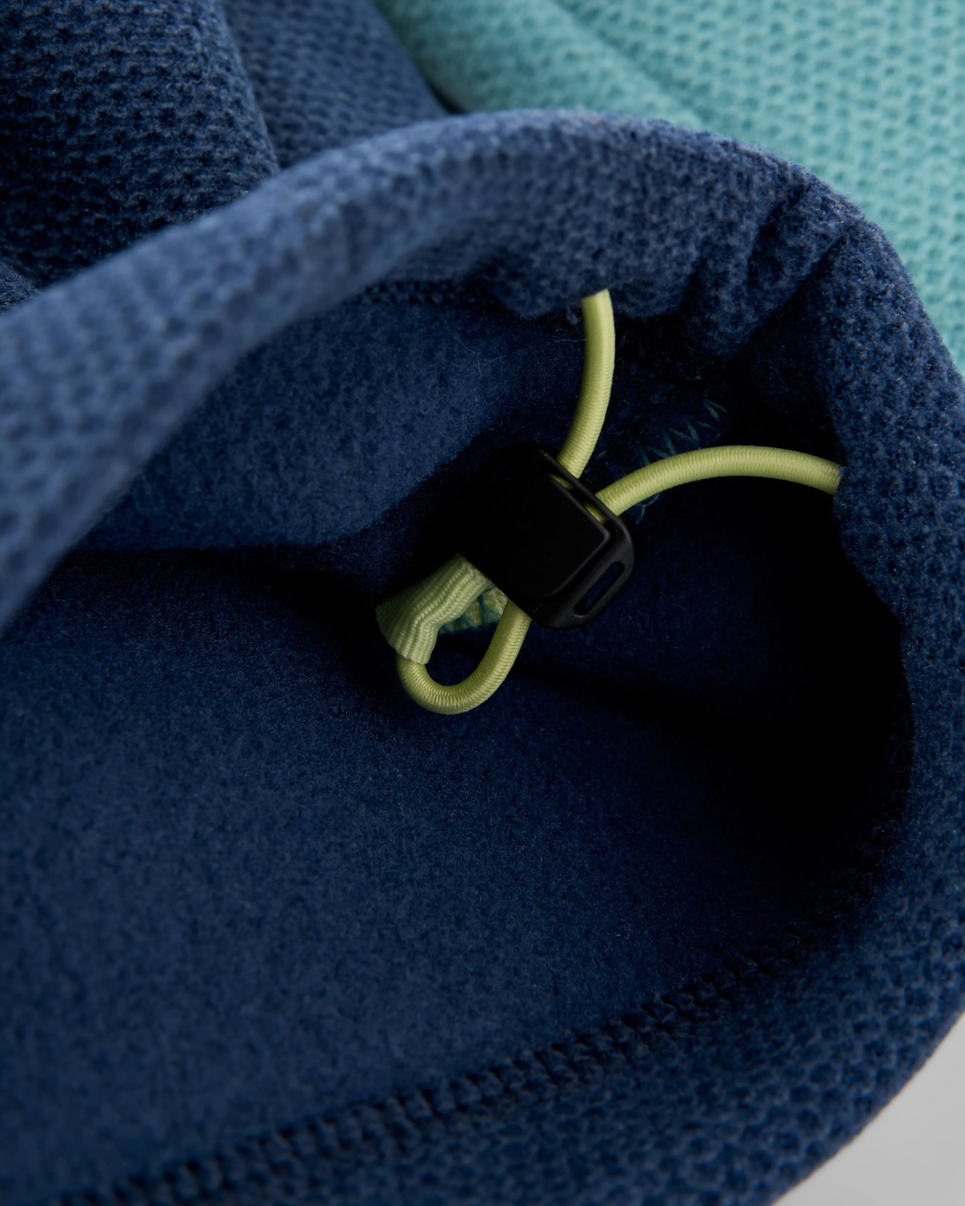 Highland Recycled Polartec® Fleece - Arctic - Flatlay