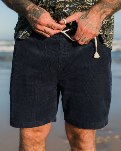 Drifter Cord Short - Rich Navy - Lifestyle