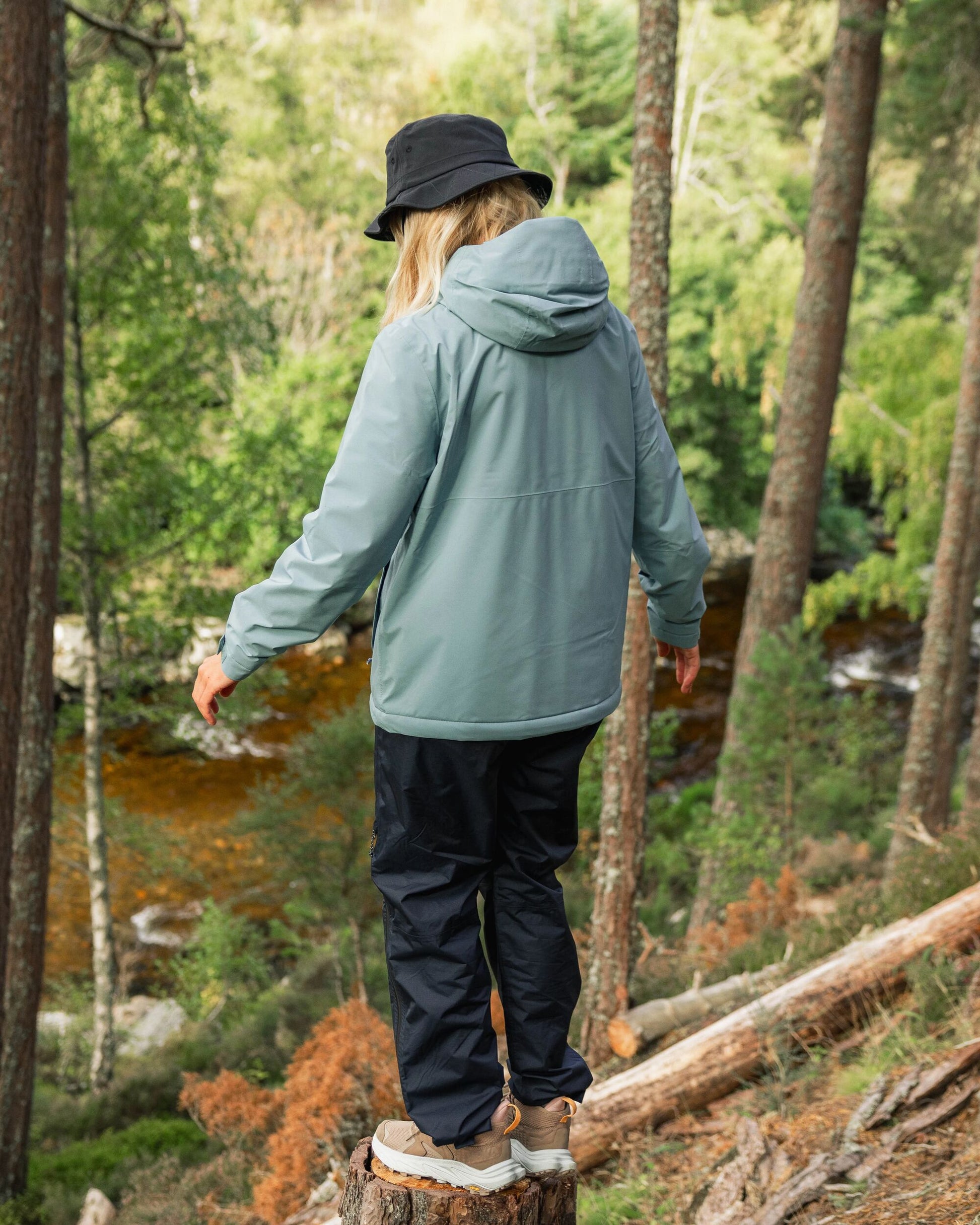 Elevate Insulated Waterproof Jacket - Arctic - Lifestyle