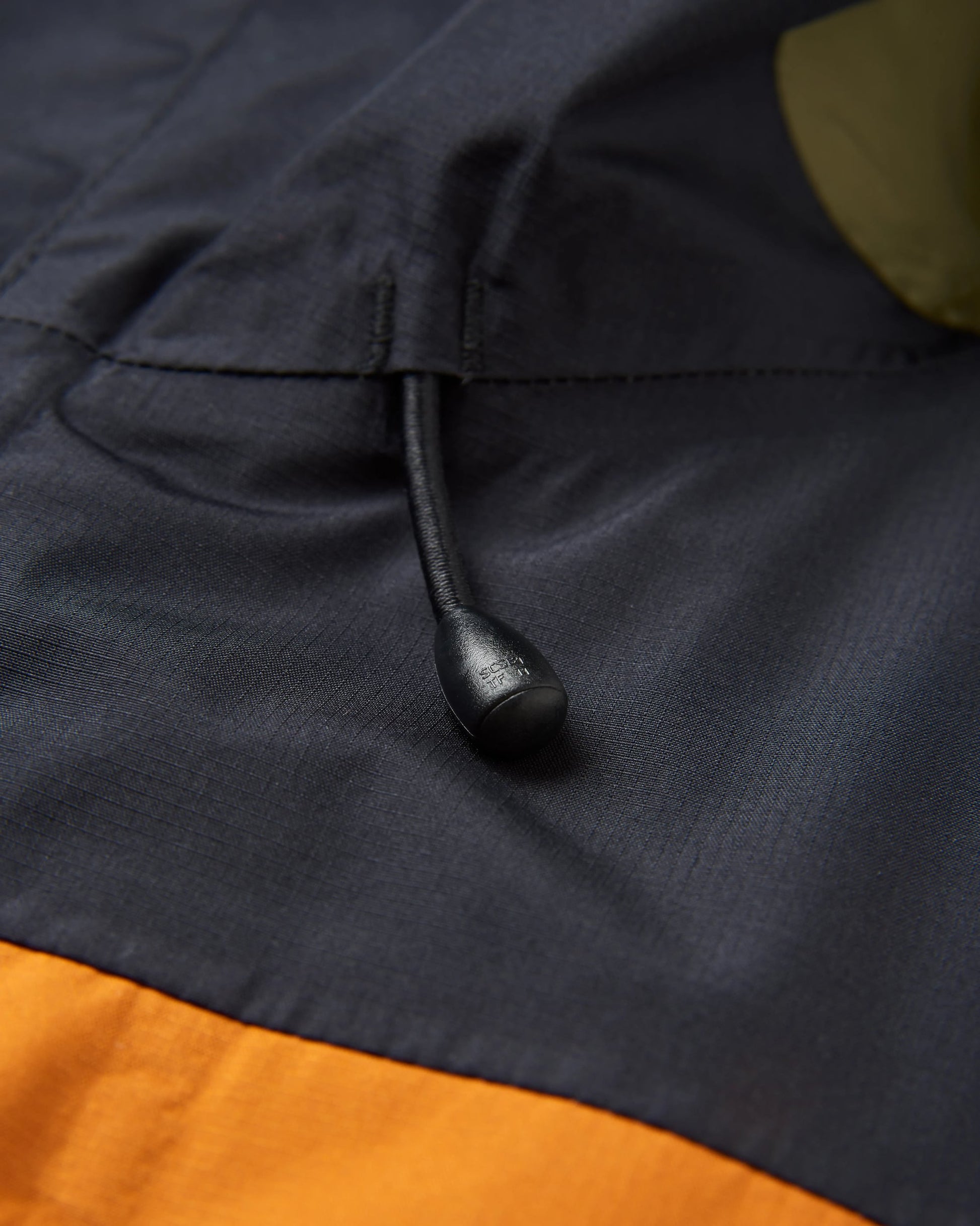 Trailscape Men's Recycled Waterproof Jacket - Black/Khaki - Flatlay