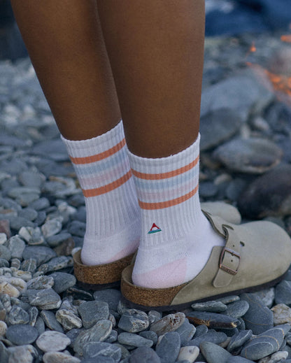 Organic Midweight Crew Socks - White - Lifestyle