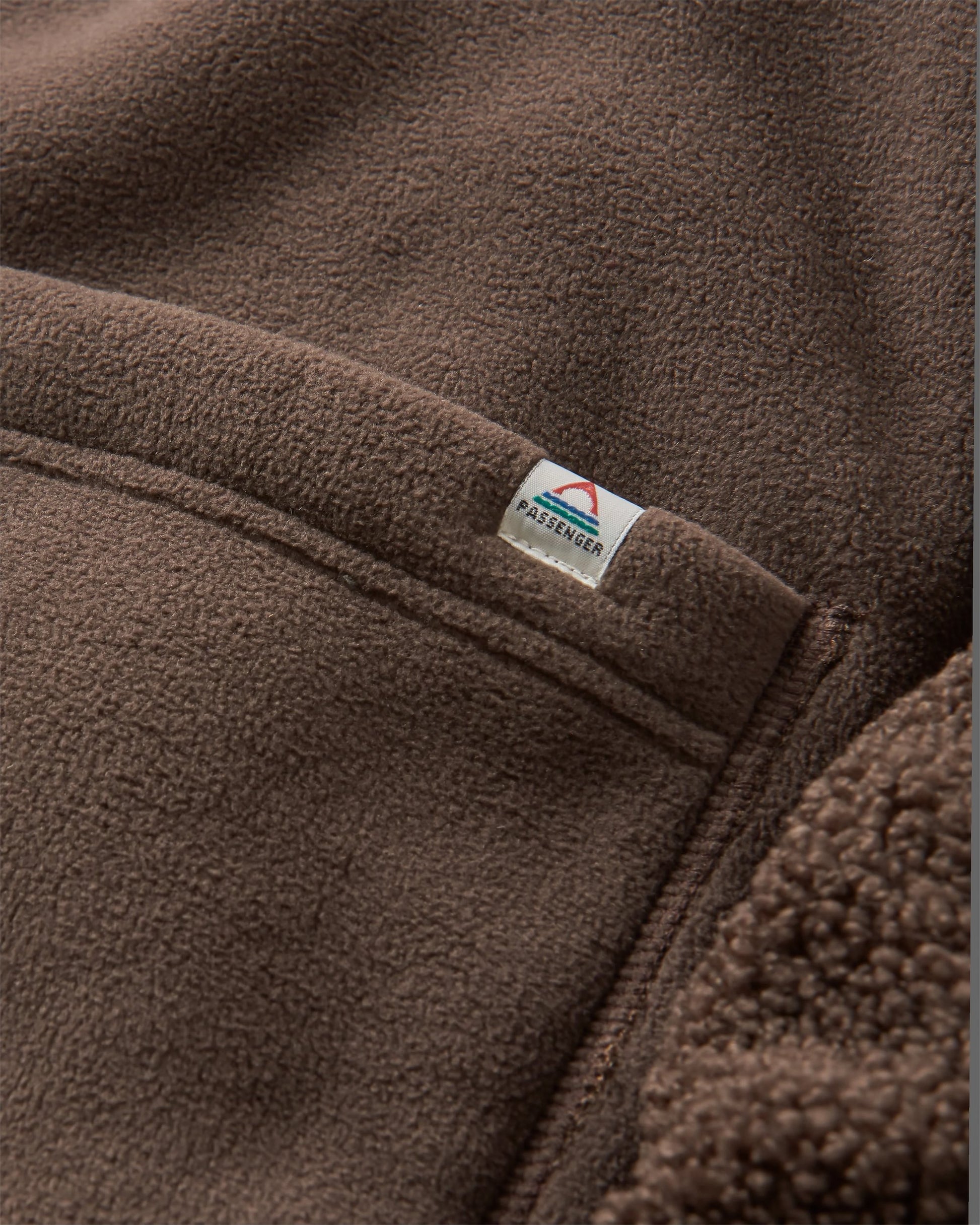 Nash Recycled Fleece - Coffee - Flatlay