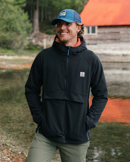 Roamer Recycled Softshell Jacket - Black - Lifestyle